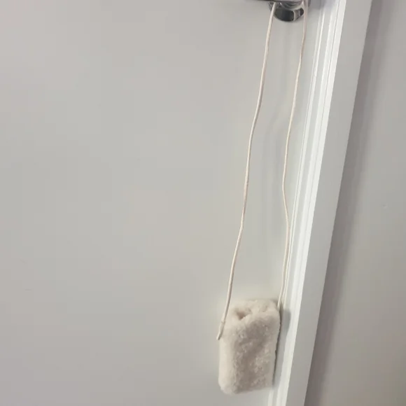 Super soft sheepskin mini bag - Picture 9 of 9